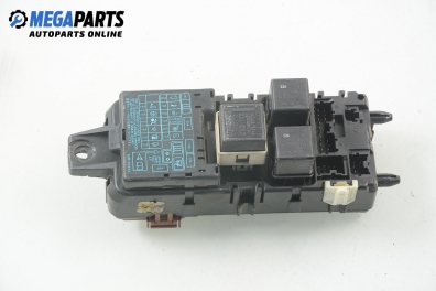 Fuse box for Mitsubishi Carisma 1.9 TD, 90 hp, hatchback, 1997