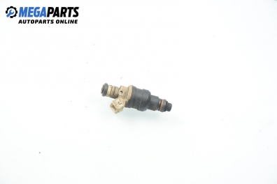 Gasoline fuel injector for Citroen Xantia 2.0 Turbo, 147 hp, hatchback, 5 doors, 1997