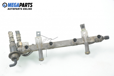 Fuel rail for Opel Vectra B 1.6 16V, 100 hp, sedan, 1996