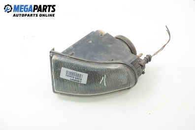 Fog light for Toyota Avensis 2.0 TD, 90 hp, sedan, 1998, position: right