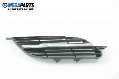 Grilă for Nissan Almera Tino 2.2 dCi, 115 hp, 2001, position: dreapta