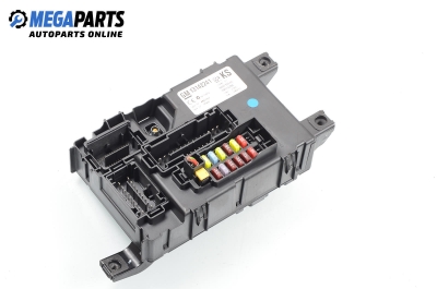 Sicherungskasten for Opel Corsa D 1.0, 60 hp, 5 türen, 2006 № GM 13142241