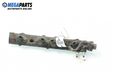 Fuel rail with injectors for Renault Laguna I (B56; K56) 1.8, 90 hp, station wagon, 1998