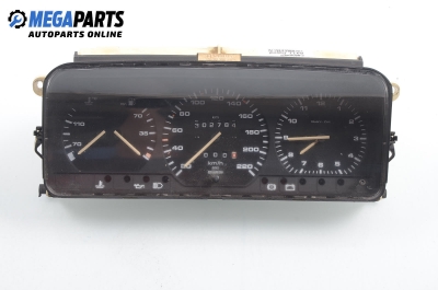 Instrument cluster for Volkswagen Passat (B3) 1.8, 90 hp, station wagon, 1992