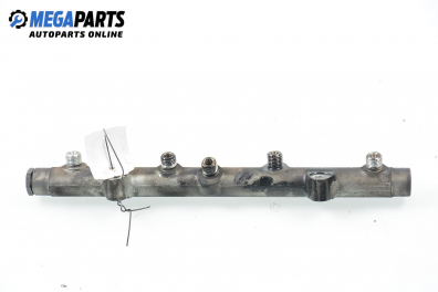 Fuel rail for Land Rover Freelander I (L314) 2.0 Td4 4x4, 112 hp, 3 doors, 2001