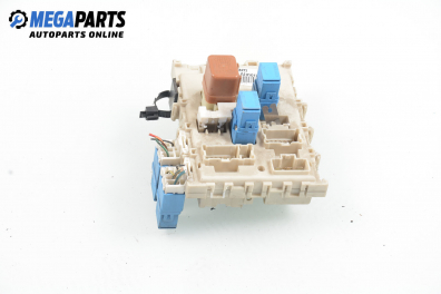 Sicherungskasten for Nissan Almera (N16) 2.2 dCi, 136 hp, hecktür, 5 türen, 2004