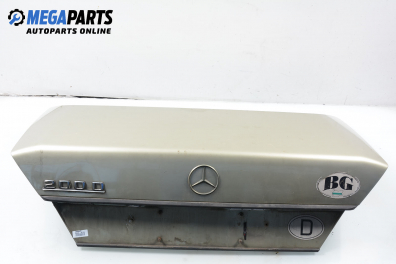 Capac spate for Mercedes-Benz 124 (W/S/C/A/V) 2.0 D, 75 hp, sedan, 1994