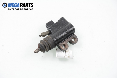 Clutch slave cylinder for Nissan Almera (N16) 2.2 Di, 110 hp, hatchback, 2000