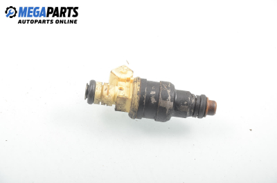 Gasoline fuel injector for Hyundai Coupe (RD2) 1.6 16V, 107 hp, coupe, 2000