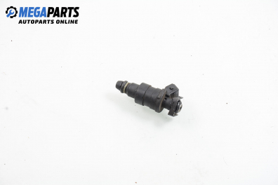 Gasoline fuel injector for Citroen Xantia 2.0, 121 hp, hatchback, 1993