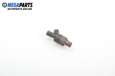 Gasoline fuel injector for Daewoo Leganza 2.0 16V, 133 hp, sedan, 2000