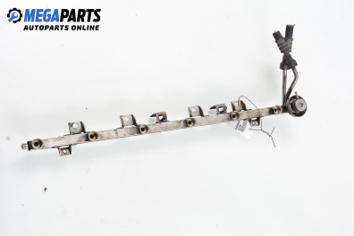 Fuel rail for BMW 5 (E39) 2.8, 193 hp, station wagon automatic, 1997