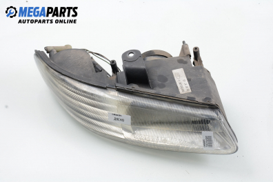 Headlight for Chrysler Voyager 2.5 TD, 116 hp, 1997, position: right