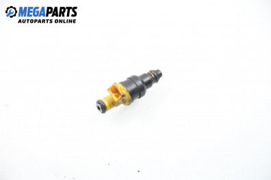 Gasoline fuel injector for Alfa Romeo 145 1.4 16V T.Spark, 103 hp, 3 doors, 1998