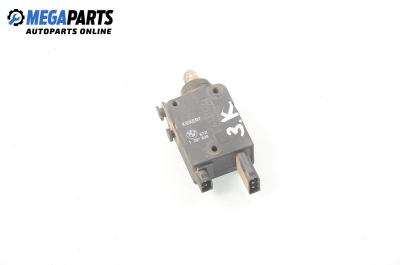 Actuator încuietoare ușă for BMW 3 (E36) 1.6, 102 hp, sedan, 1993, position: din spate № BMW 67.11-1 387 609