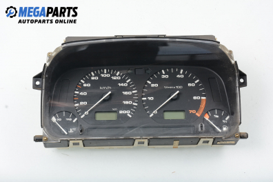 Instrument cluster for Volkswagen Polo (6N/6N2) 1.0, 45 hp, hatchback, 5 doors, 1995 № 5 3923 259 00