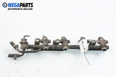 Fuel rail with injectors for Nissan Micra (K11) 1.0 16V, 54 hp, 3 doors, 1996