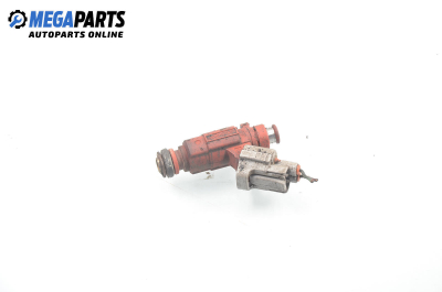 Gasoline fuel injector for Nissan Almera (N16) 1.8, 114 hp, 3 doors, 2000