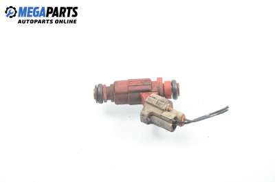 Gasoline fuel injector for Nissan Almera (N16) 1.8, 114 hp, 3 doors, 2000