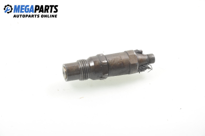 Diesel fuel injector for Volkswagen Golf III 1.9 TD, 75 hp, 5 doors, 1993