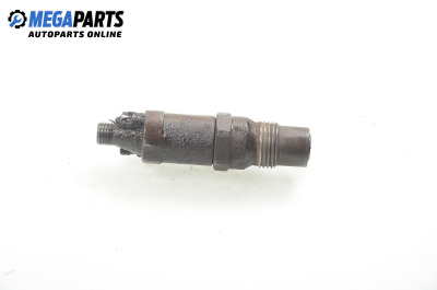 Diesel fuel injector for Volkswagen Golf III 1.9 TD, 75 hp, 5 doors, 1993