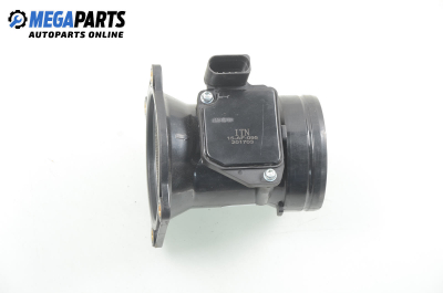 Air mass flow meter for Volkswagen Golf IV 1.6, 100 hp, 3 doors, 1999 № ITN 15-AF-095