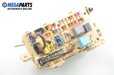 Sicherungskasten for Toyota Avensis 1.8, 129 hp, hecktür, 2005