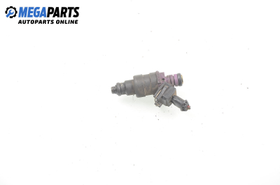 Benzineinspritzdüse for Volvo S40/V40 1.8, 115 hp, combi, 1999