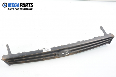 Grilă for Ford Focus I 1.8 16V, 115 hp, combi, 1999