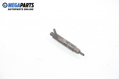 Diesel fuel injector for Volkswagen Passat (B5; B5.5) 1.9 TDI, 110 hp, station wagon, 1998