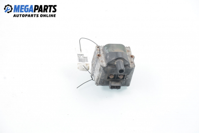 Bobină de aprindere for Volkswagen Passat (B4) 2.0, 115 hp, combi, 1994