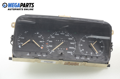 Instrument cluster for Volkswagen Passat (B3) 1.6 TD, 80 hp, sedan, 1993