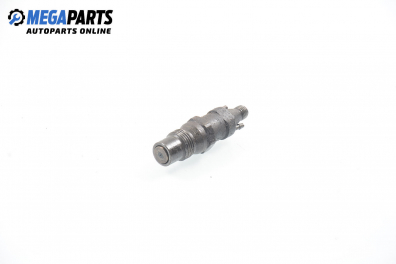 Diesel fuel injector for Volkswagen Passat (B3) 1.6 TD, 80 hp, sedan, 1993