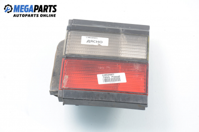 Inner tail light for Volkswagen Passat (B3) 1.8, 90 hp, sedan, 1990, position: right