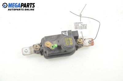 Actuator încuietoare ușă for Mitsubishi Pajero II 2.8 TD, 125 hp, 3 uși automatic, 1999, position: dreapta № 152800-5940