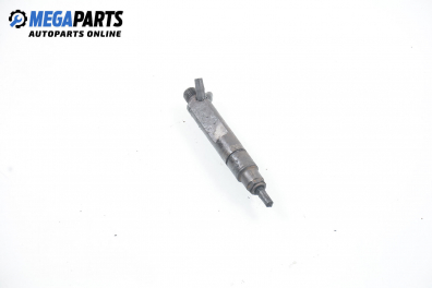 Diesel fuel injector for Volkswagen Golf III 1.9 TDI, 90 hp, 5 doors, 1994