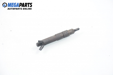 Diesel fuel injector for Volkswagen Golf III 1.9 TDI, 90 hp, 5 doors, 1994