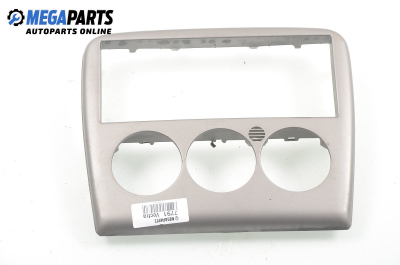 Zentralkonsole for Opel Vectra B 2.0 16V, 136 hp, combi, 1998