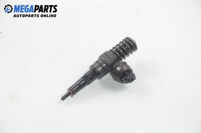 Diesel fuel injector for Volkswagen Golf V 1.9 TDI, 105 hp, hatchback, 5 doors, 2004 № 038 130 073 AG