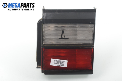 Inner tail light for Volkswagen Passat (B3) 2.0, 115 hp, sedan, 1991, position: right