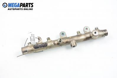 Fuel rail for Peugeot 306 2.0 HDI, 90 hp, station wagon, 2002