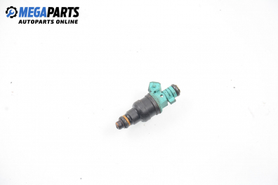 Gasoline fuel injector for Lancia Kappa 2.0 20V, 155 hp, sedan, 1997