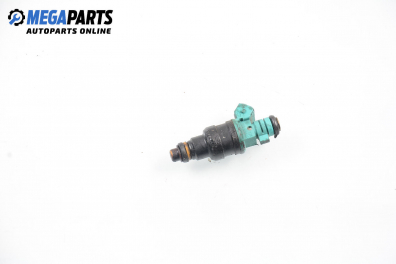 Gasoline fuel injector for Lancia Kappa 2.0 20V, 155 hp, sedan, 1997