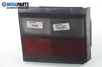 Inner tail light for Volkswagen Passat (B3) 1.6 TD, 80 hp, station wagon, 1990, position: left