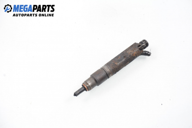 Diesel fuel injector for Volkswagen Golf III 1.9 TDI, 90 hp, station wagon, 1995