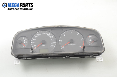 Instrument cluster for Toyota Avensis 2.0 D-4D, 110 hp, sedan, 2002