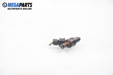 Gasoline fuel injector for Hyundai Coupe 2.0 16V, 139 hp, 1998