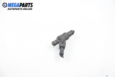 Gasoline fuel injector for Mercedes-Benz C-Class 202 (W/S) 2.0 Kompressor, 192 hp, station wagon, 1997