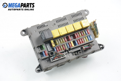 Fuse box for Land Rover Freelander I (L314) 2.0 4x4 DI, 98 hp, 5 doors, 1998