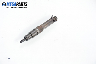 Diesel fuel injector for Volkswagen Passat (B4) 1.9 TDI, 90 hp, sedan, 1994